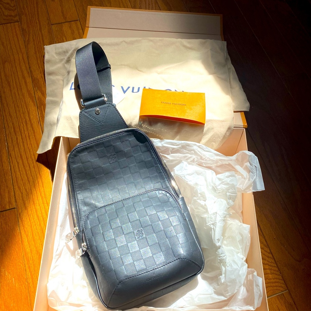 Louis Vuitton sling bag